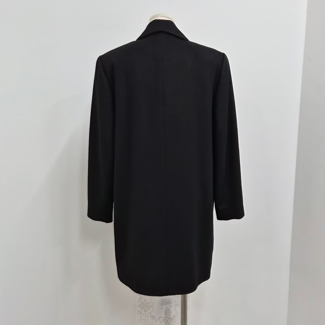 울 100% 블랙 여성 오버핏 더블 코트 상품이미지3