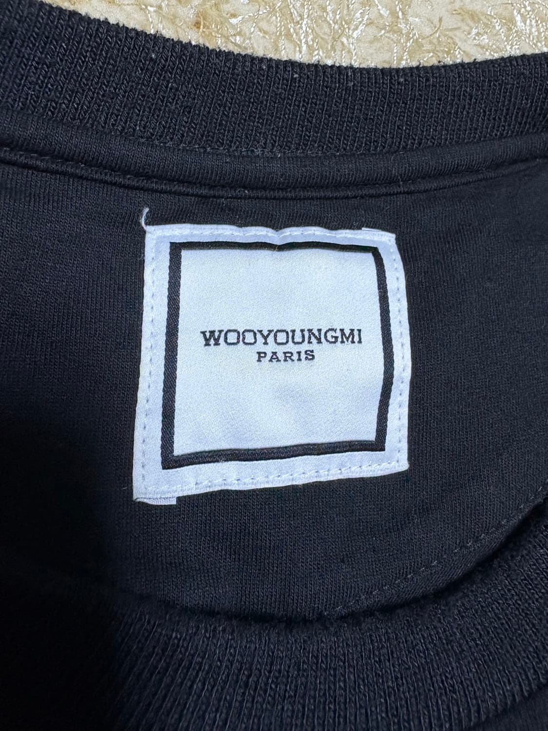 우영미 백로고 반팔티 블랙 상품이미지5