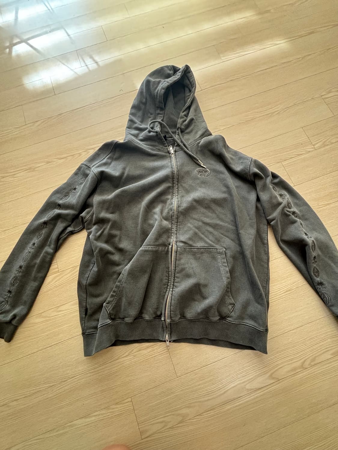 꼼파뇨 후드집업 챠콜 상품이미지1