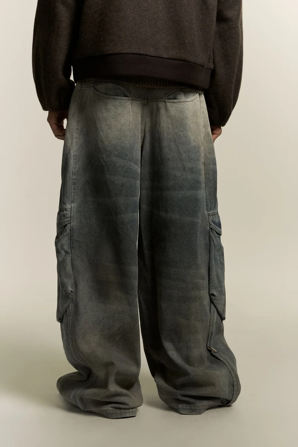 Namesake FELIX CARGO JEANS 라이즈 앤톤 착용 상품이미지2