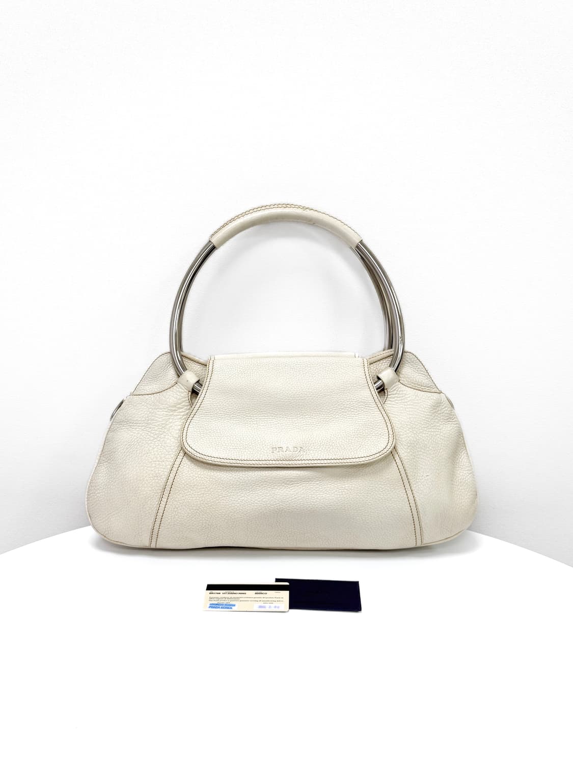 프라다 비텔로 다이노 메탈 링 후프 핸들 백 상품이미지1