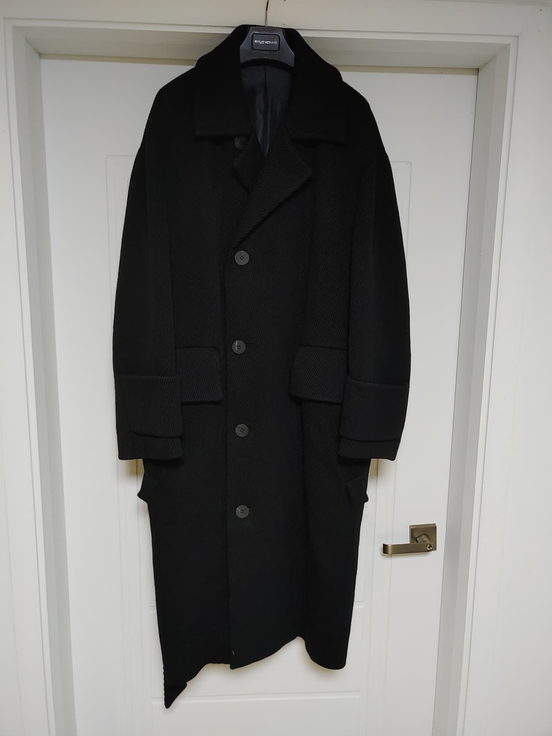 우영미 21fw 트윌 턴업 로브 코트 팝니다 상품이미지3