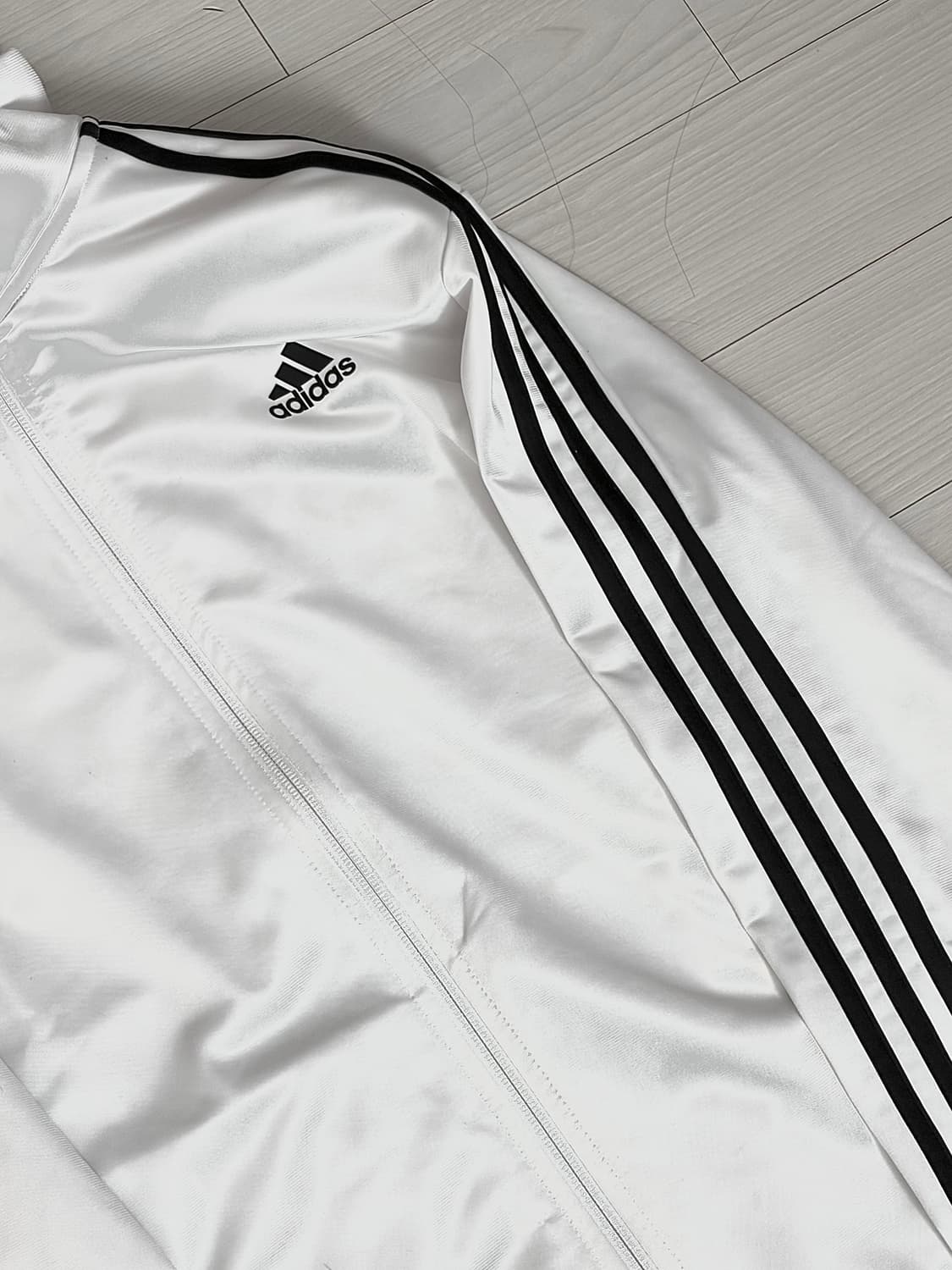 아디다스 흰색 져지 팝니다 상품이미지1