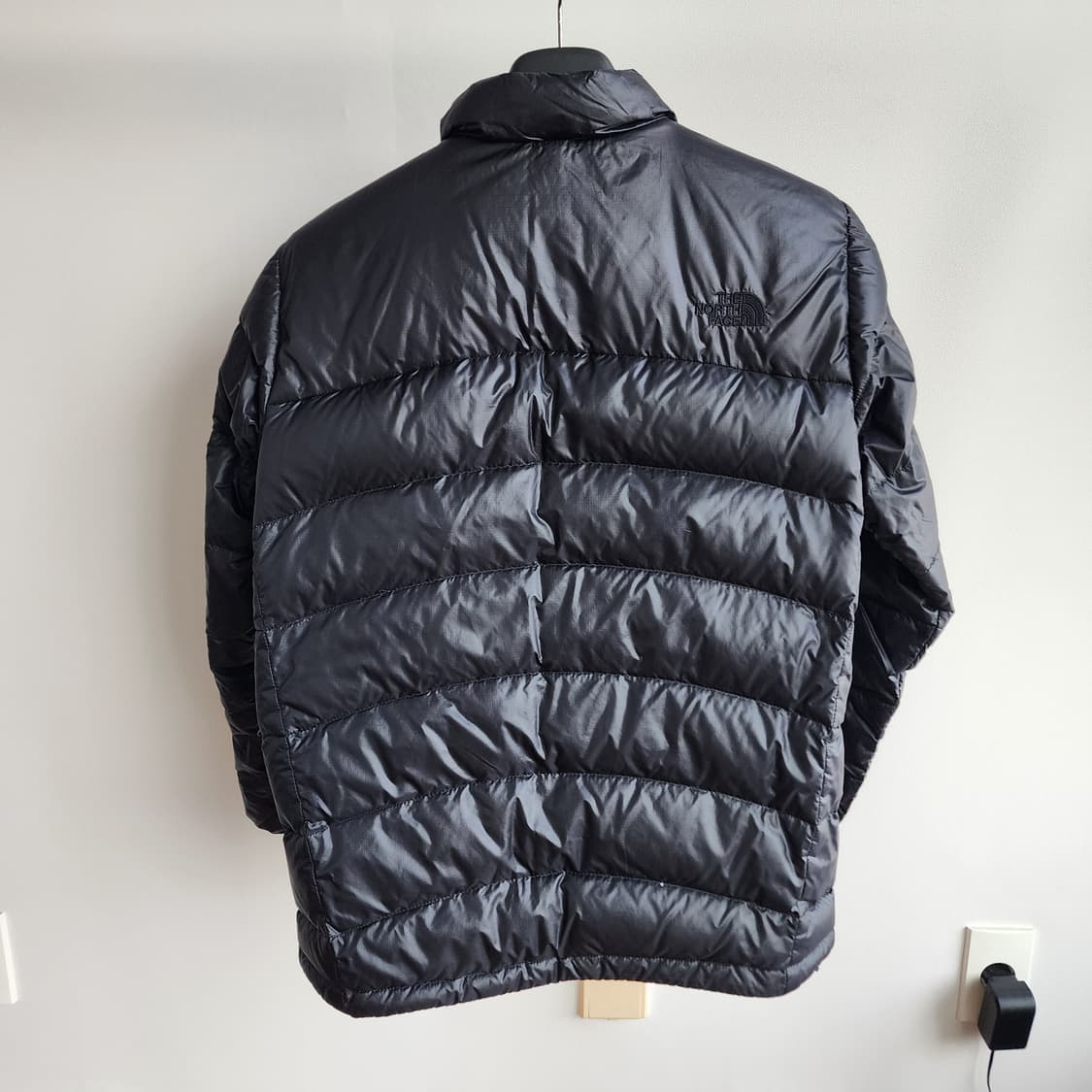 신품급!!일본판 노스페이스 아콘카구아 경량패딩 M(95) 상품이미지2