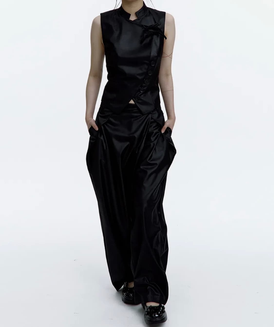 카시코 Pintuck Asymmetric Trousers Black S 상품이미지3