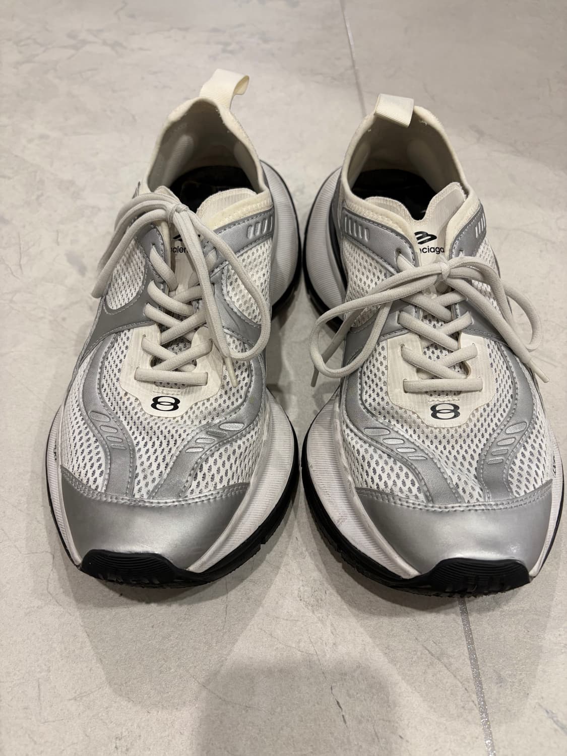 발렌시아가 서킷 스니커즈 실버 상품이미지2