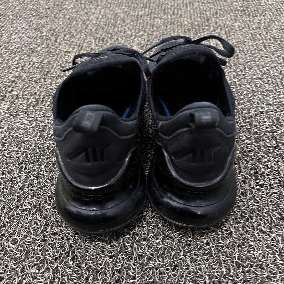 NIKE 나이키 에어맥스 270 올블랙 운동화 270사이즈 상품이미지4