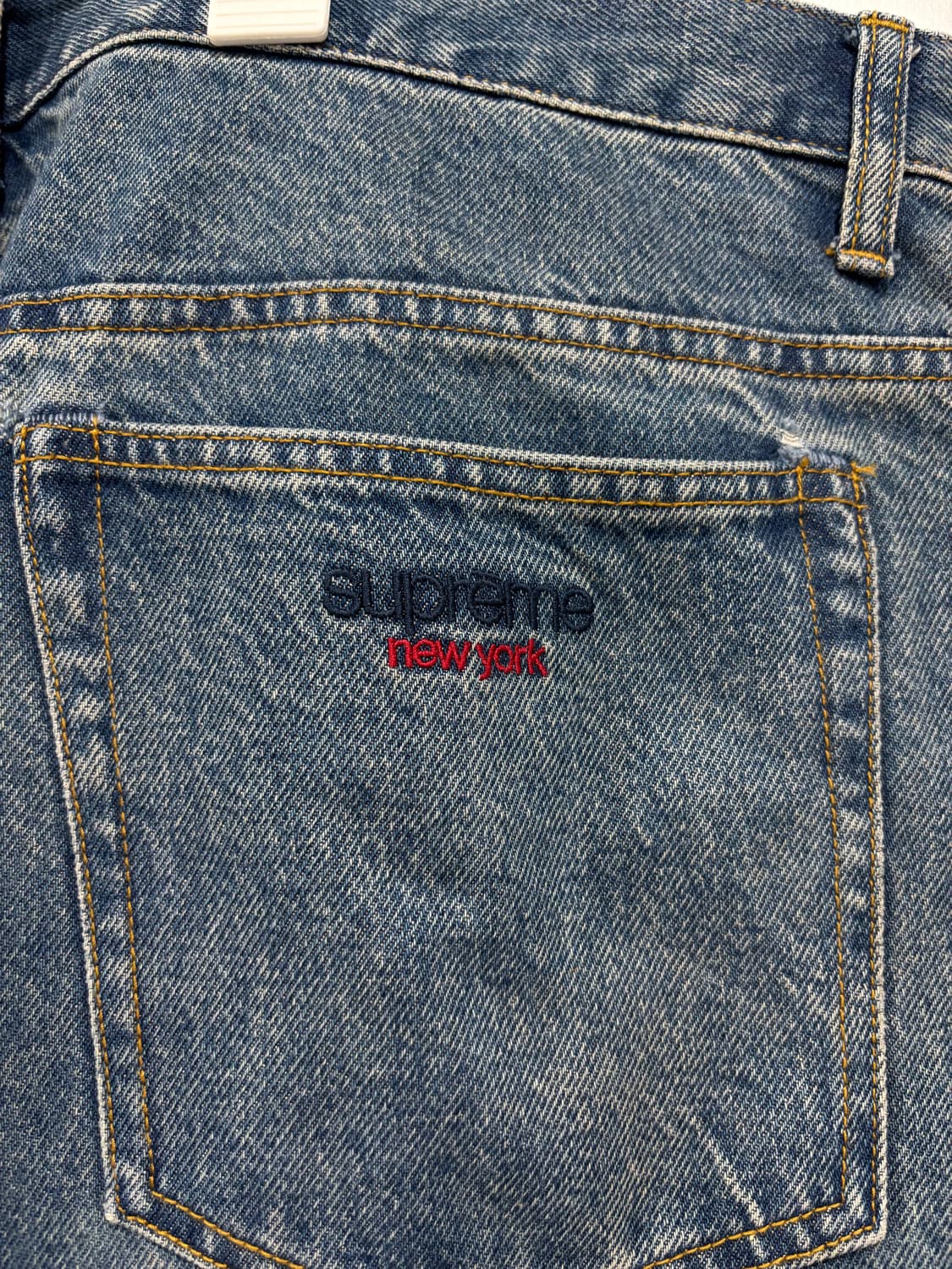 슈프림 배기 진 워시드 인디고 (24FW) 상품이미지4