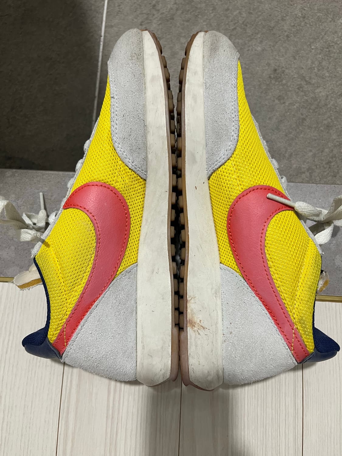 나이키 테일윈드 240 상품이미지3