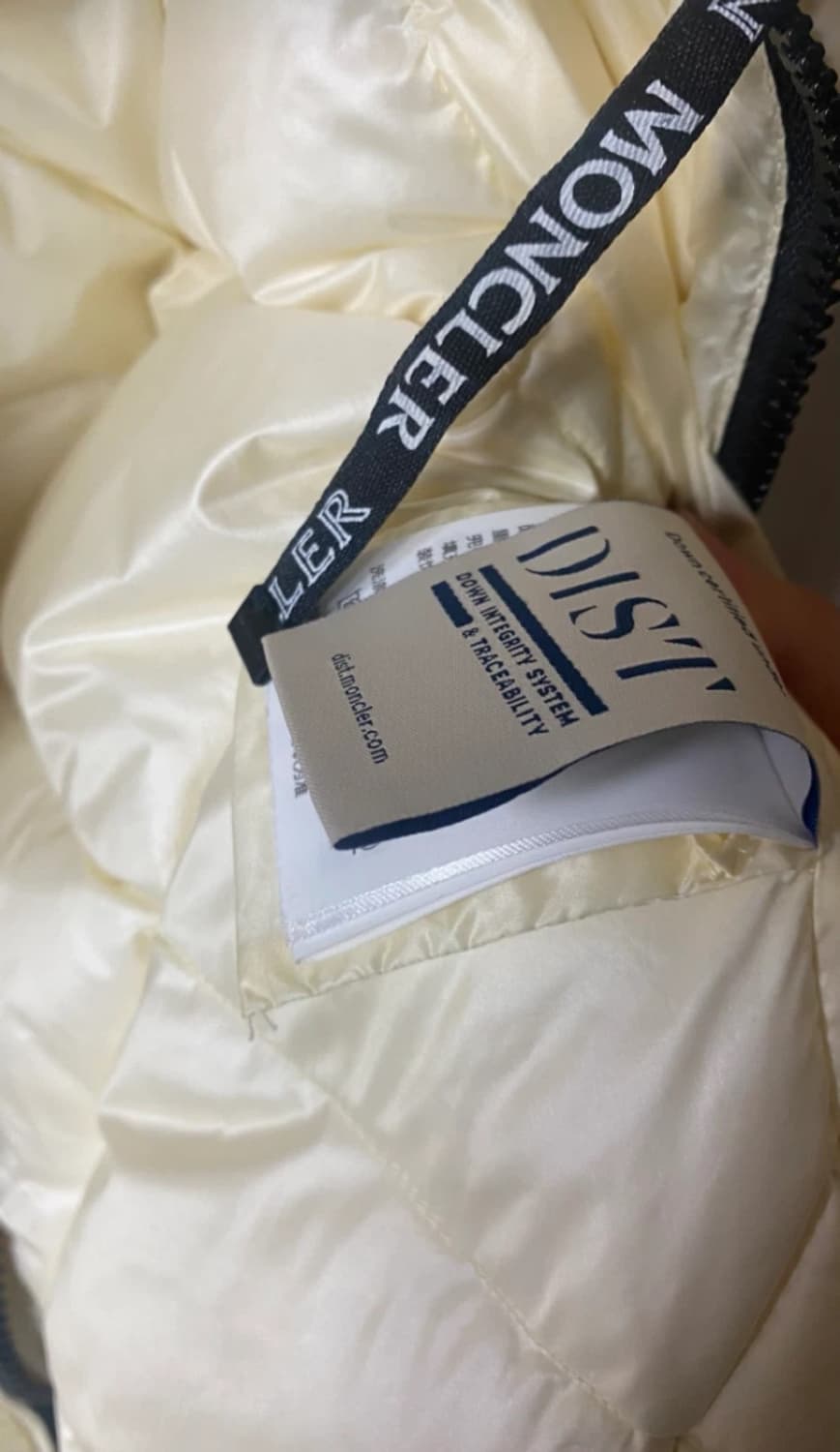 정품)몽클레어 패딩조끼 sucrex 여성 경량패딩 3사이즈 상품이미지8