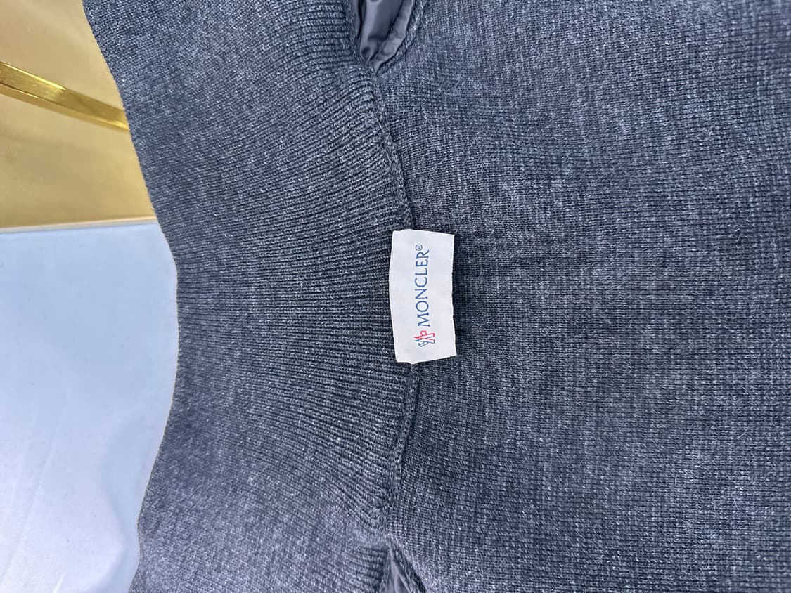 몽클레어 김현우니트패딩 차콜그레이
사이즈 L  상품이미지6