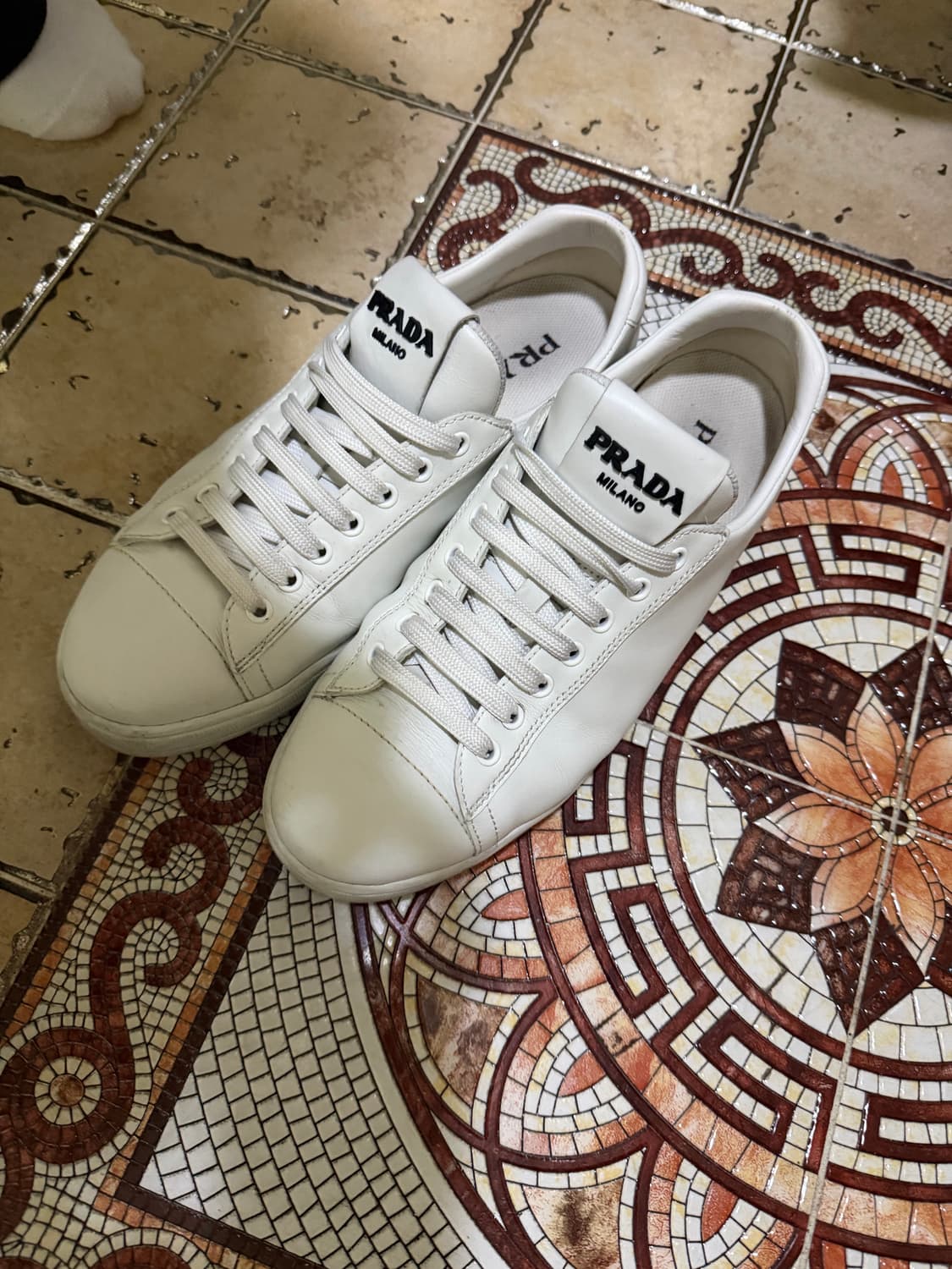 프라다 밀라노 스니커즈270 정품 상품이미지2