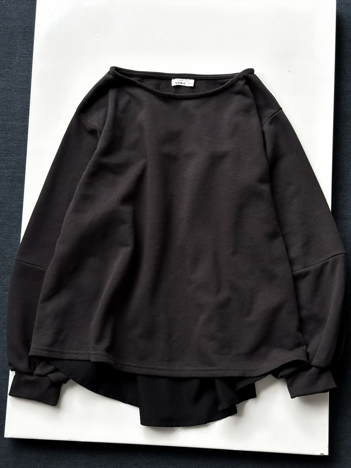 Design back panel sweat L/S TOP 상품이미지6