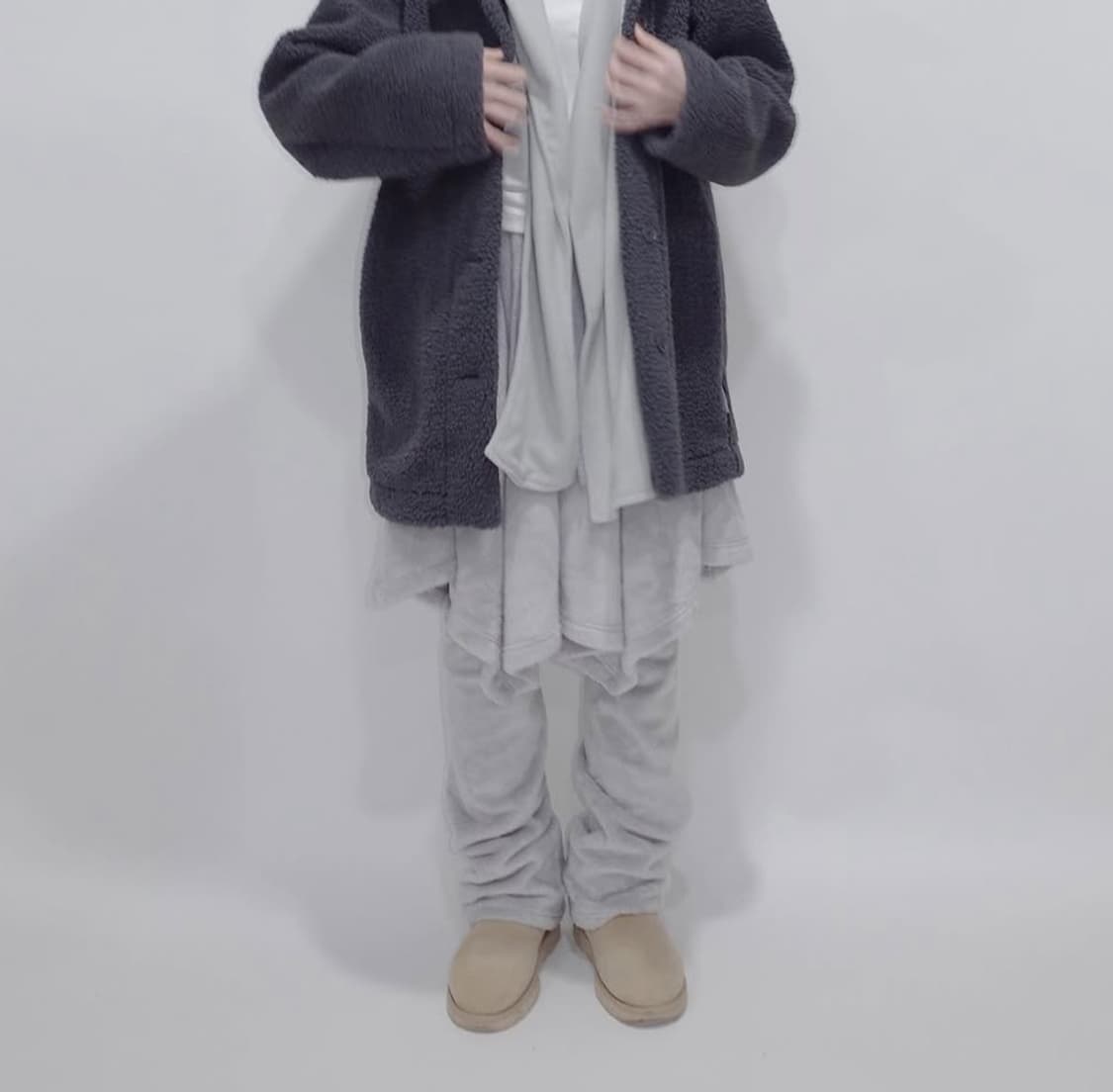 지초이 컴포트 23-007 스커트 + 레그워머 그레이 상품이미지1