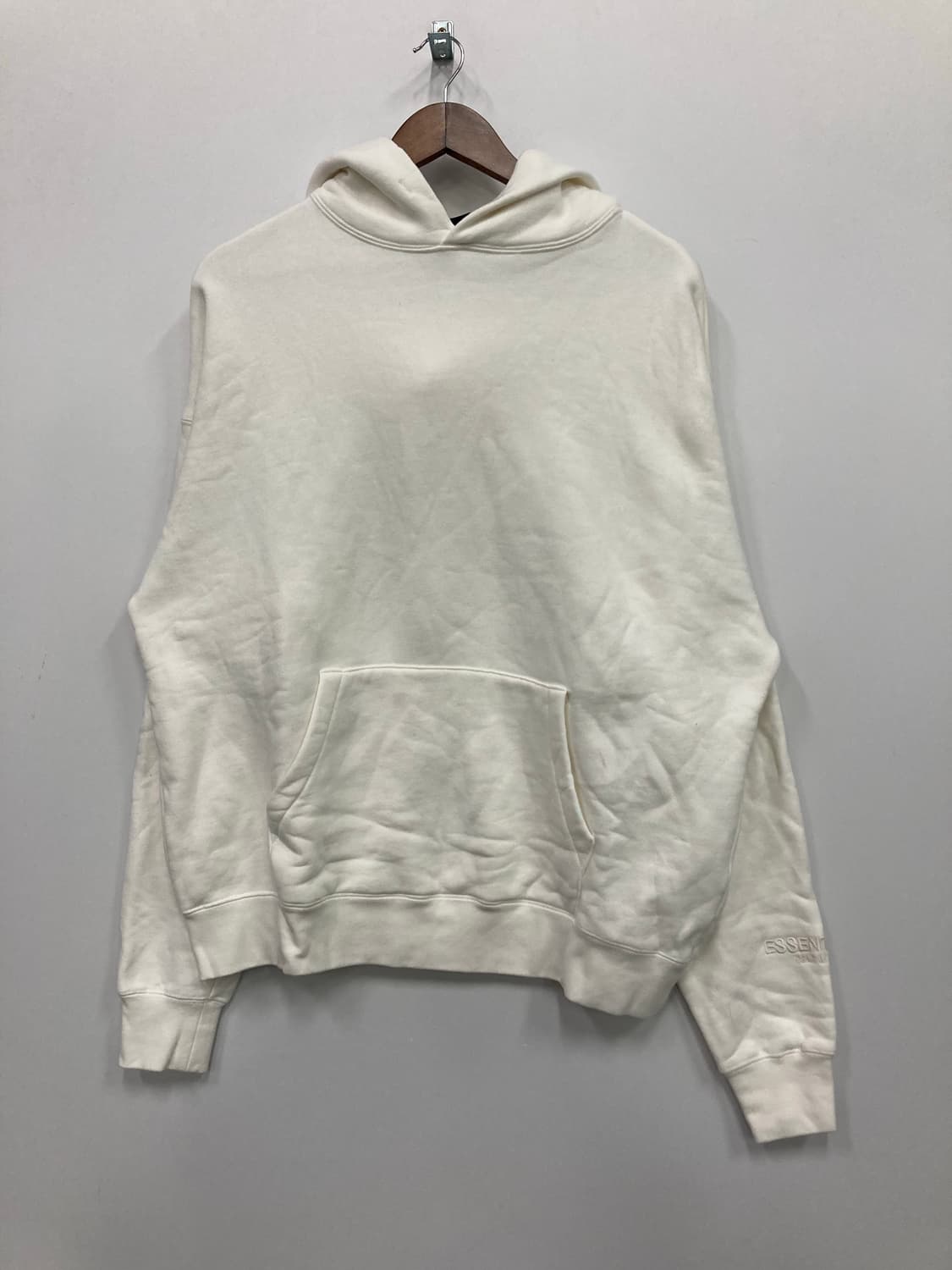 Essentials 백 프린팅 후드 상품이미지1