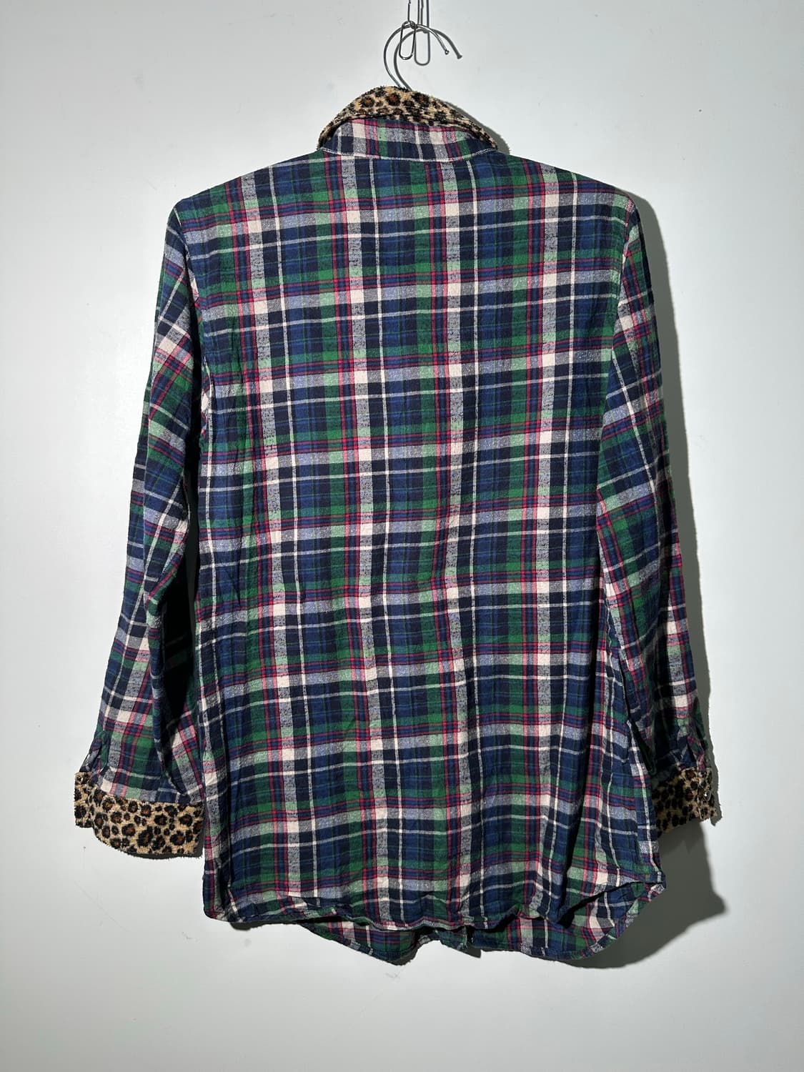 빈티지 레오파드 디테일 얇은 체크 셔츠 상품이미지2