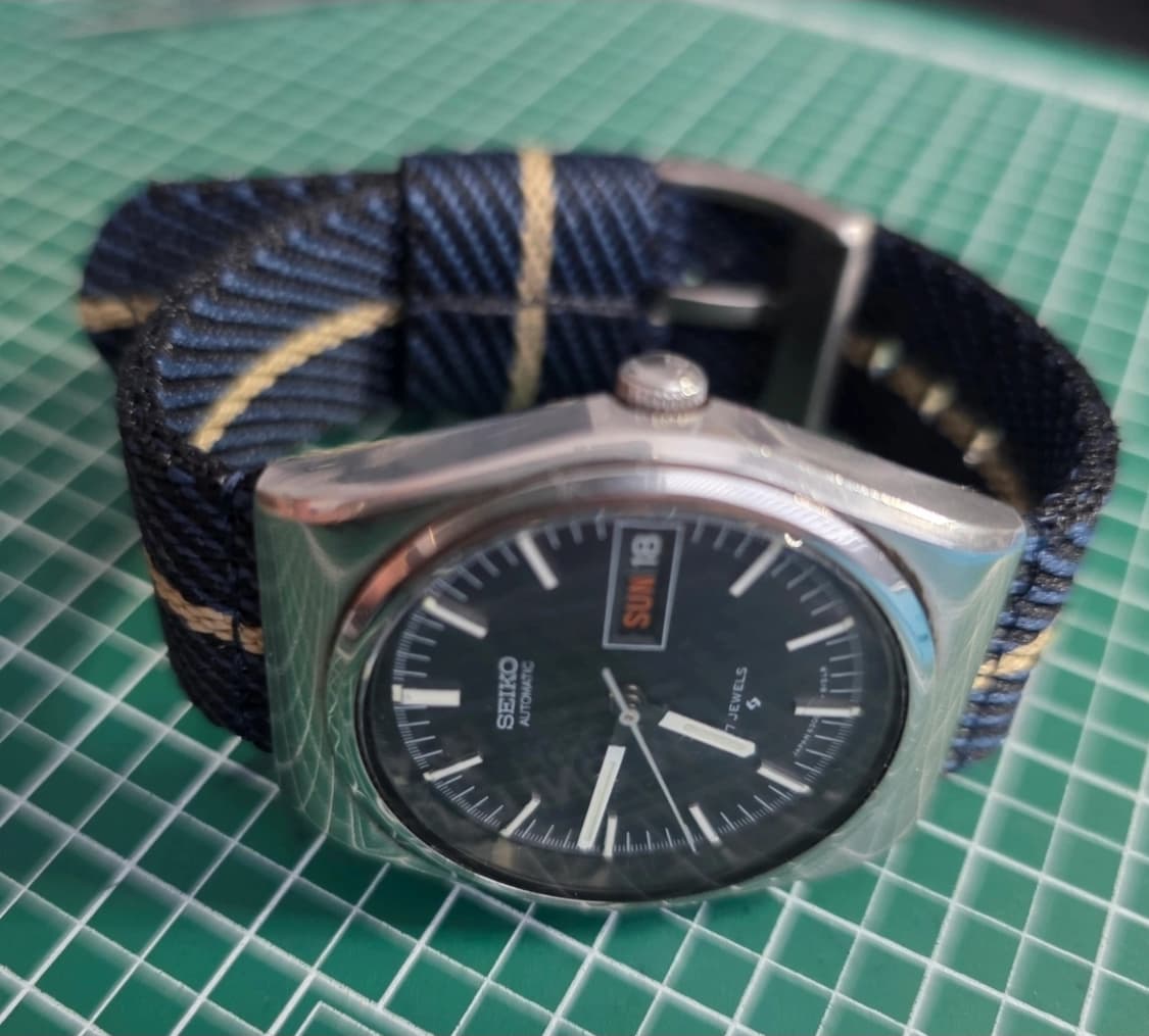 세이코 빈티지 6309-8120 요일.날짜표시 오토메틱 시계.
시간 잘  상품이미지3