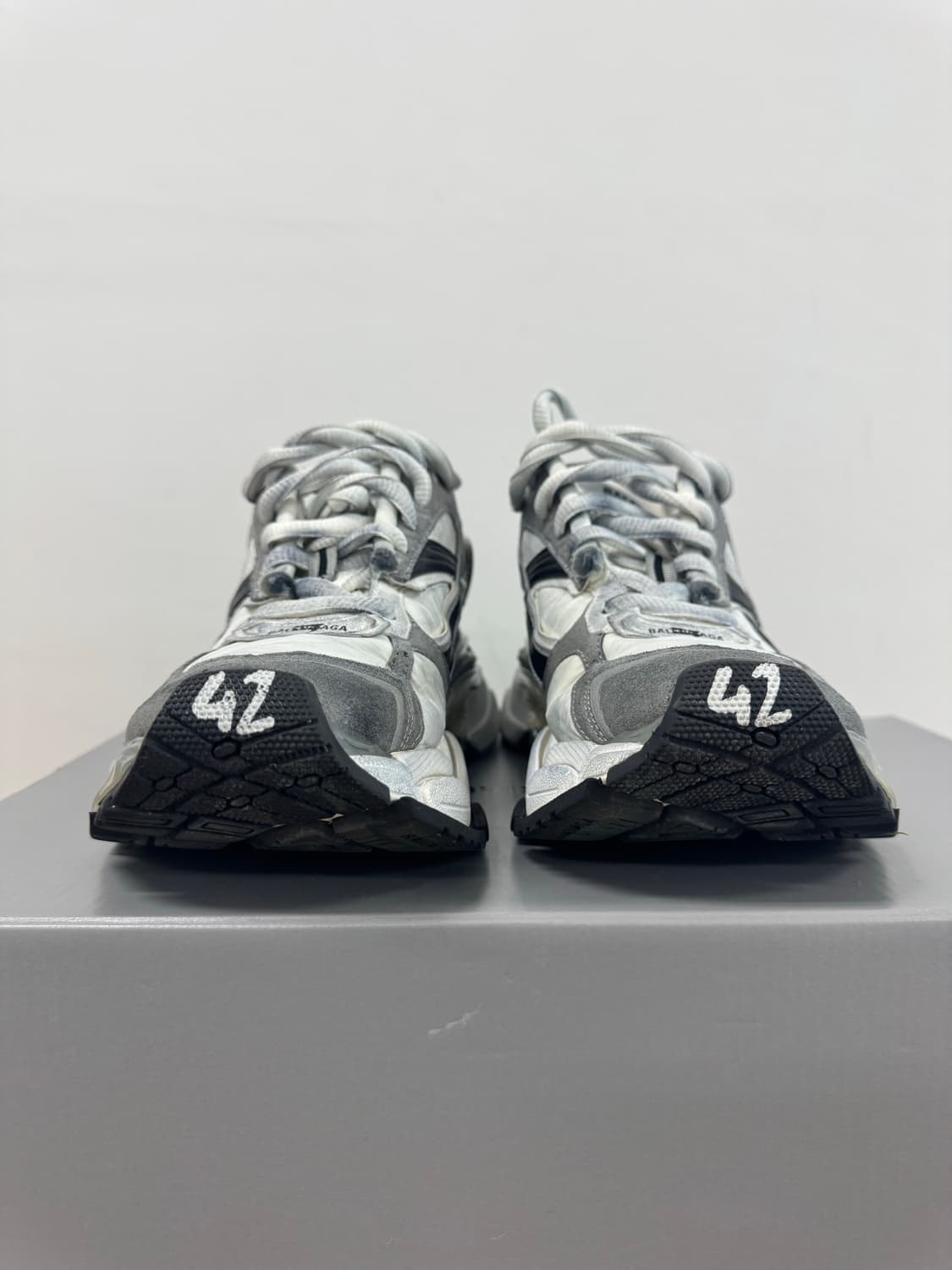 발렌시아가  러너 블랙 그레이 스니커즈 42 사이즈 상품이미지3