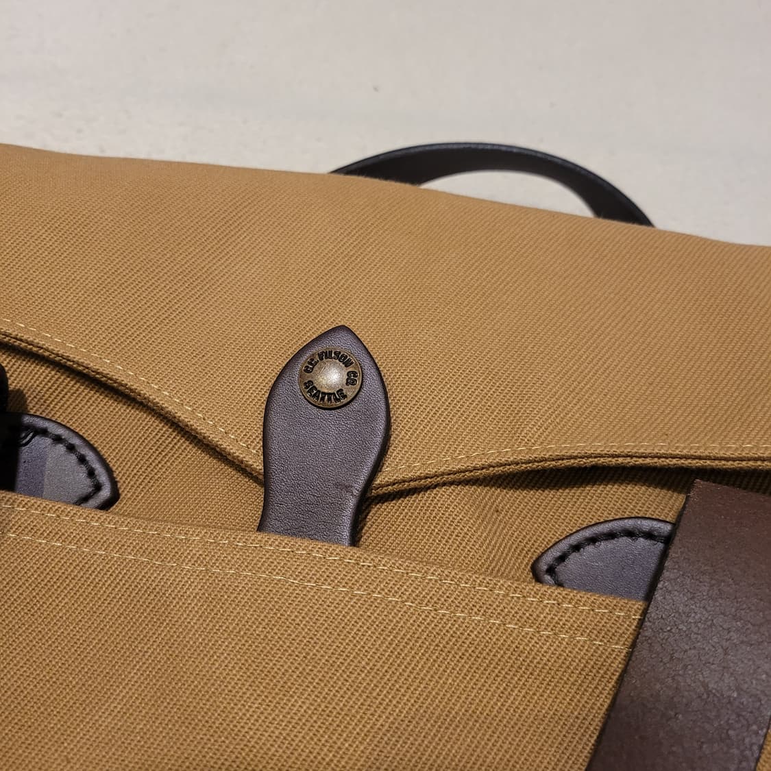 필슨 256 서류가방 상품이미지3
