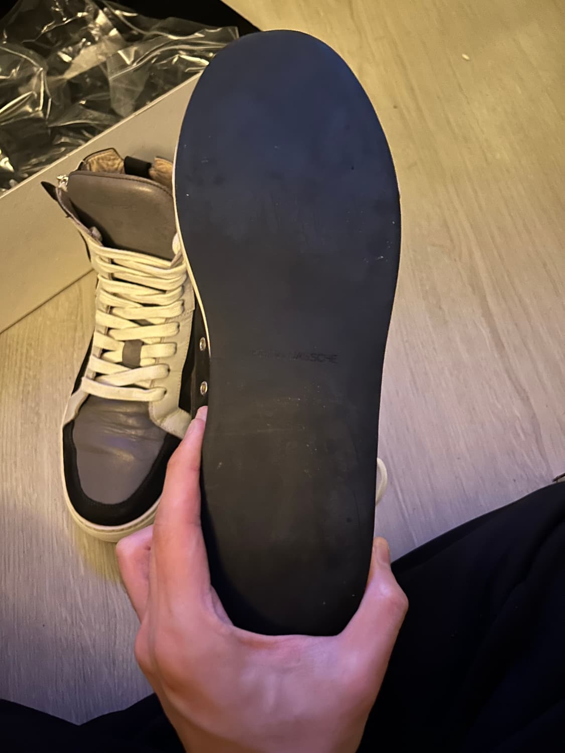 크리스반아쉐 11fw 하이탑 스니커즈 41 상품이미지5