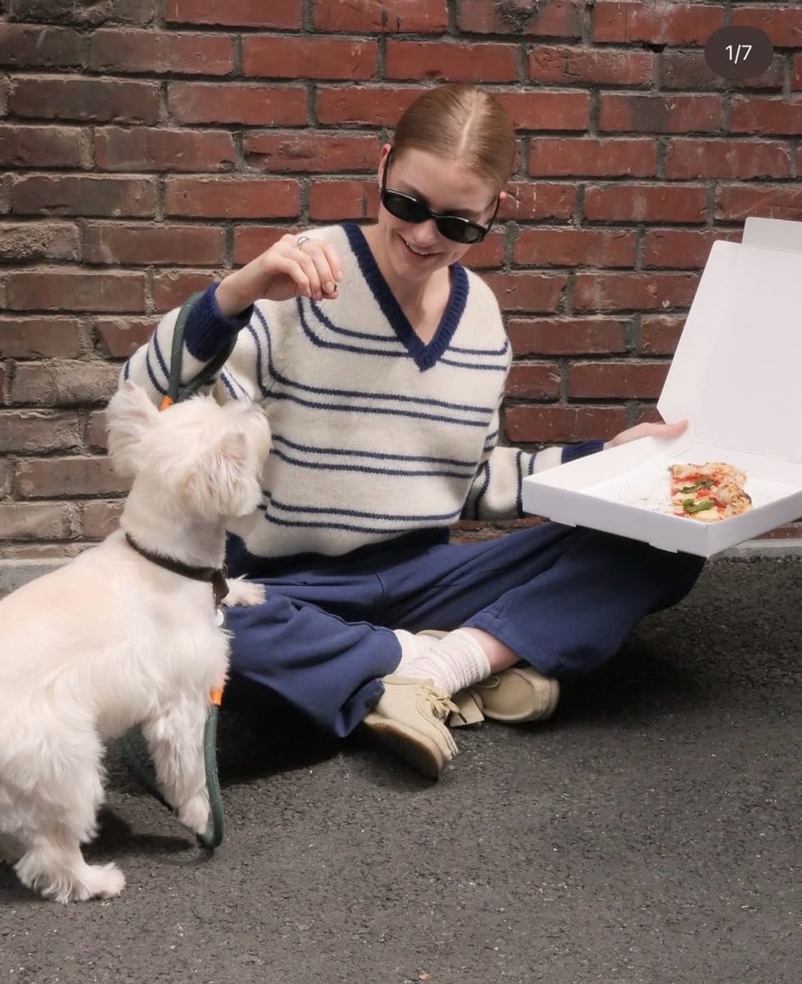 더르에 스트라이프 브이넥 니트 상품이미지2