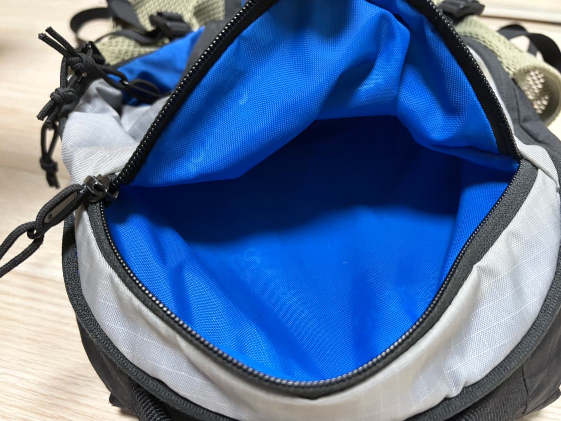 슈프림 백팩 블루 23FW 상품이미지6