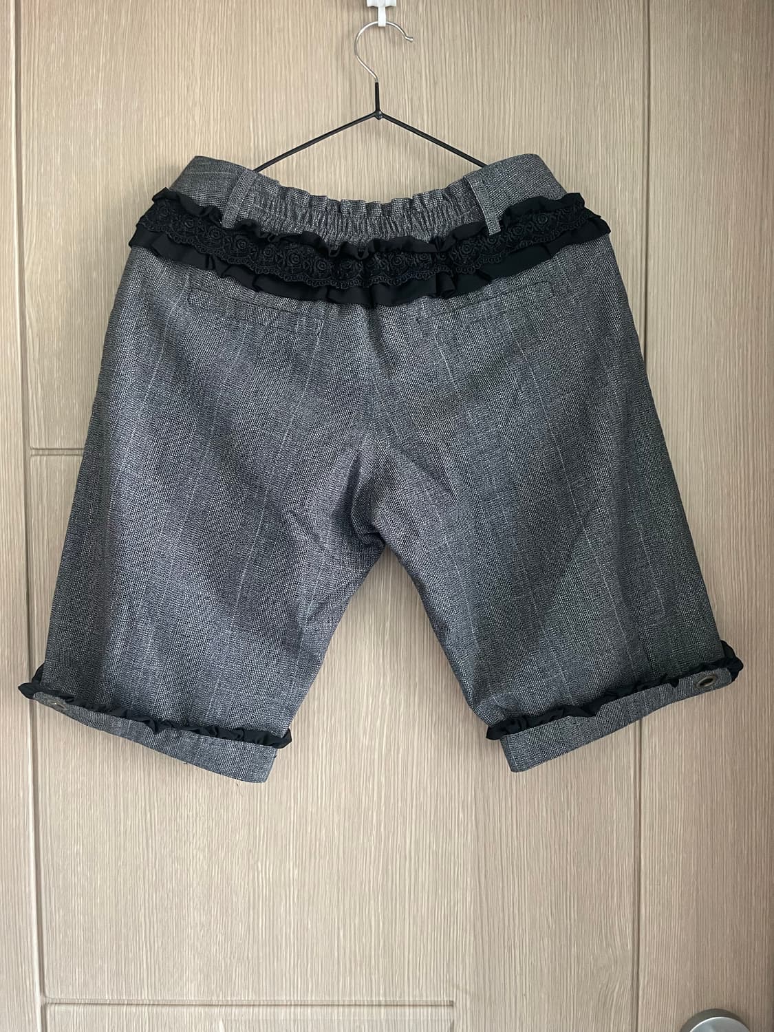 엑시즈팜 그레이 블랙레이스 하프 팬츠 상품이미지3