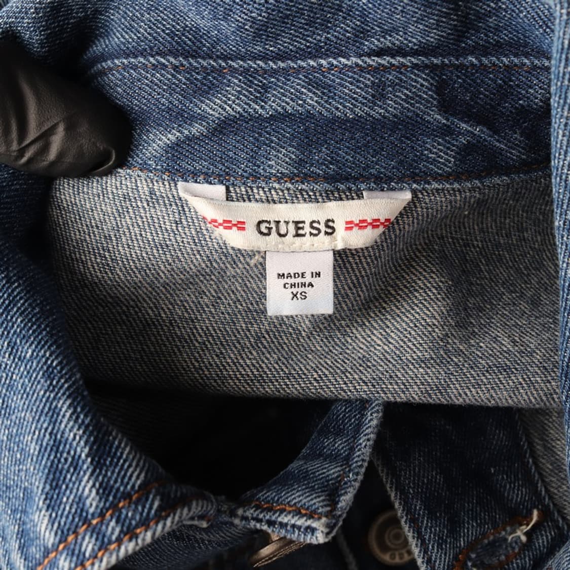 GUESS 다크블루 퍼프 숄더 데님 점프수트 XS 상품이미지7