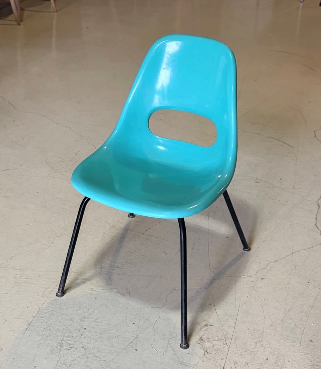 빈티지 크루거 메탈 프로덕츠 파이버글라스 쉘 체어 상품이미지1