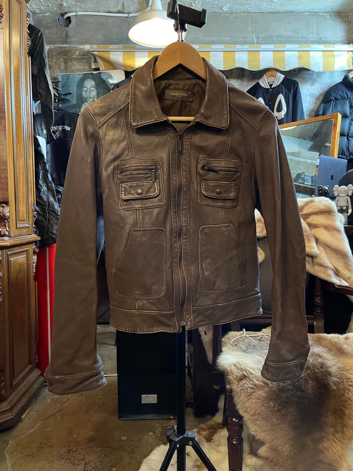 DANI MAX 카라넥 포켓 양가죽 자켓 브라운 상품이미지1