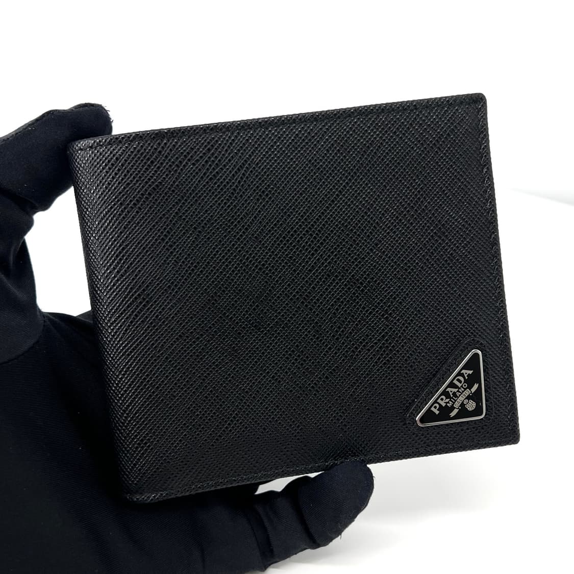프라다 삼각로고 사피아노 반지갑 블랙 상품이미지3