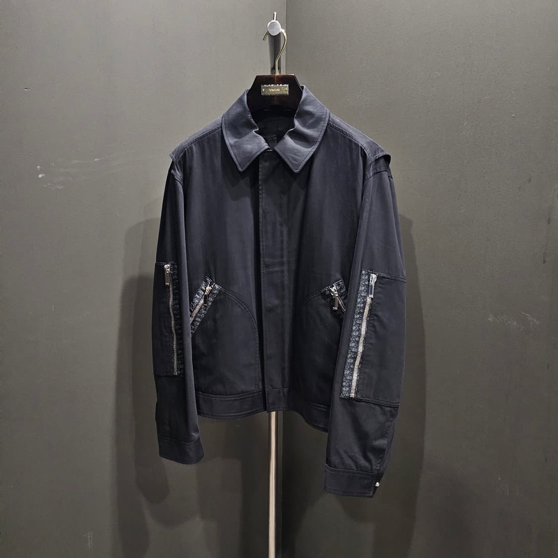 디올 오블리크 트리밍 테크니컬 자켓 상품이미지1