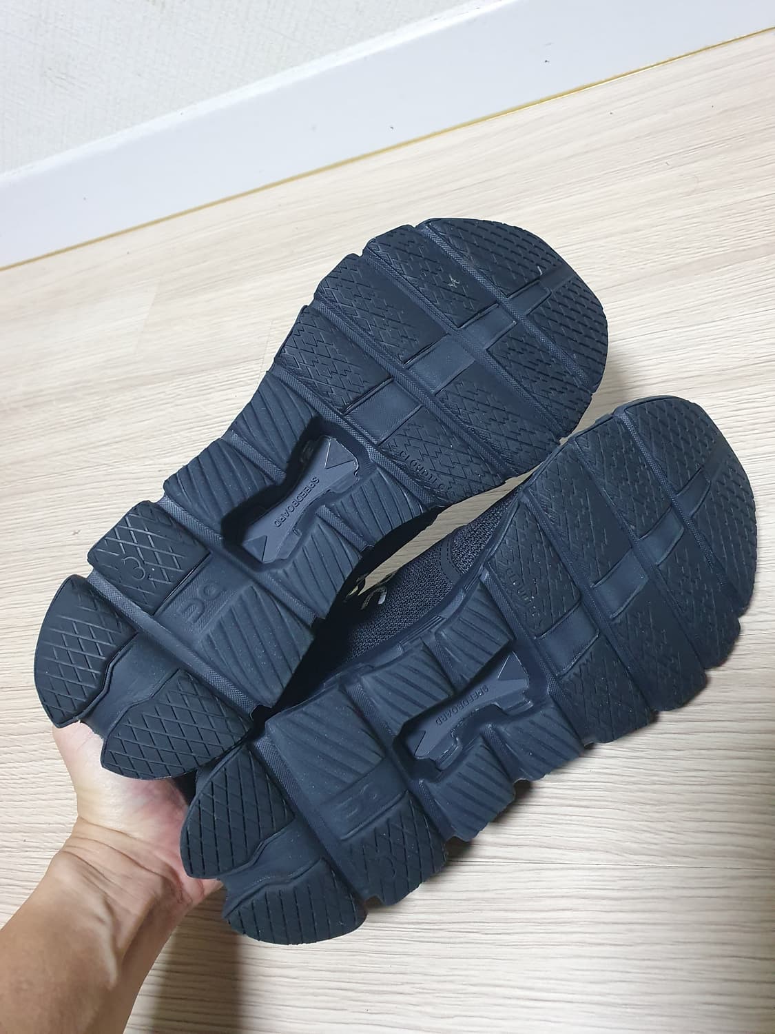 온러닝 클라우드 X 4 운동화 285 상품이미지7