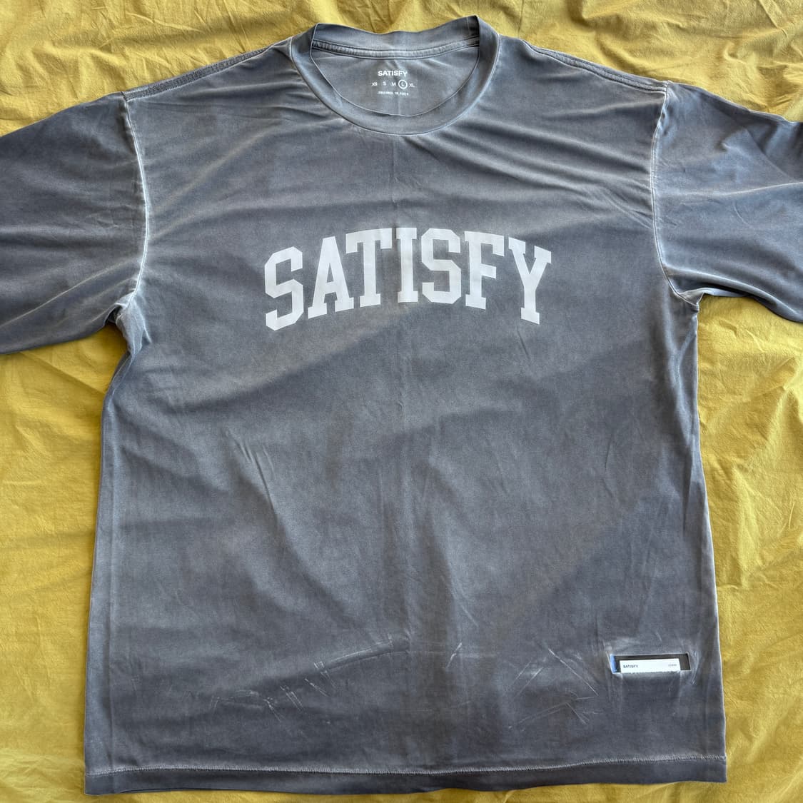 [3] 새티스파이 아우라라이트 티셔츠 피그먼트 블랙 상품이미지2