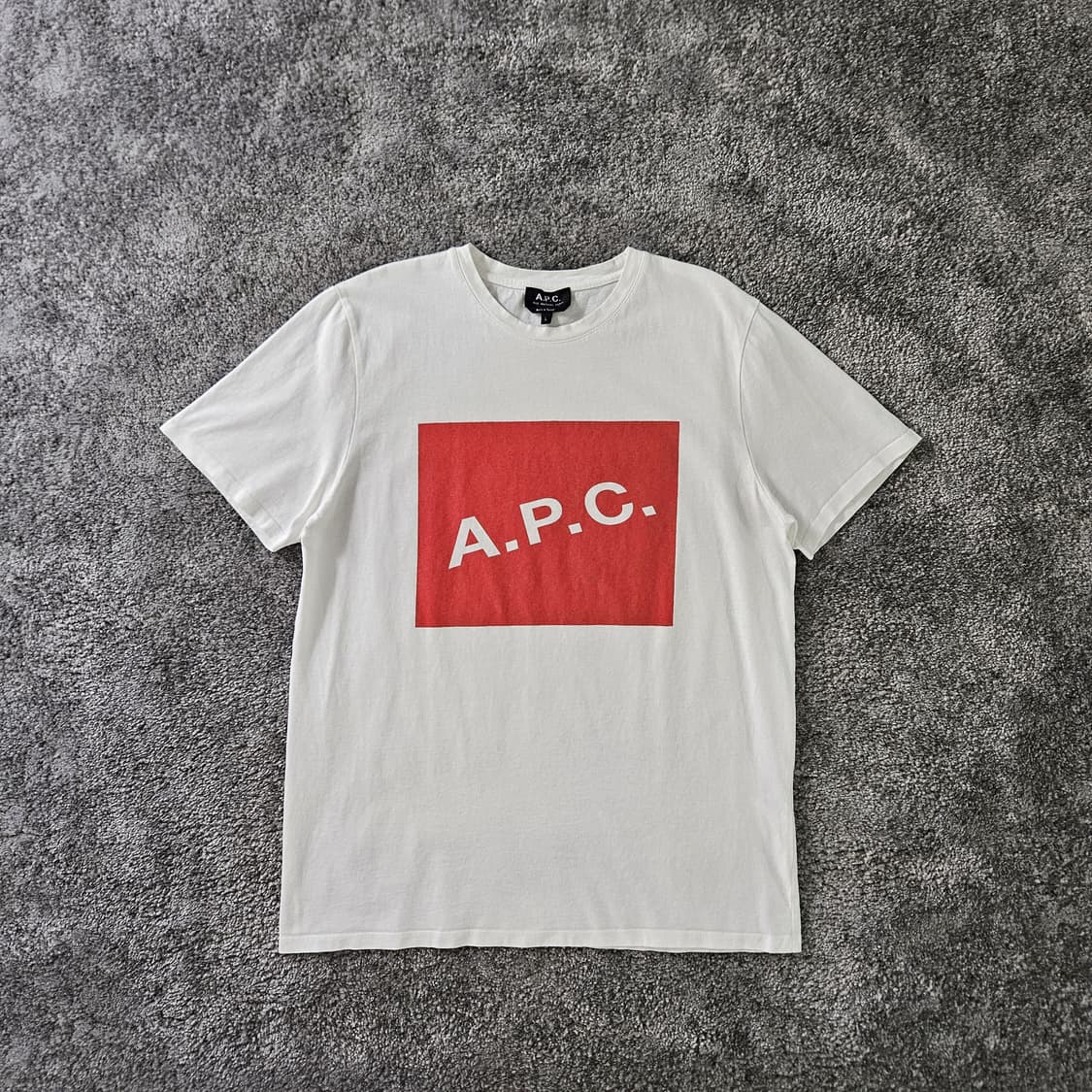 [무료배송] A.P.C. 반팔 티셔츠 상품이미지1