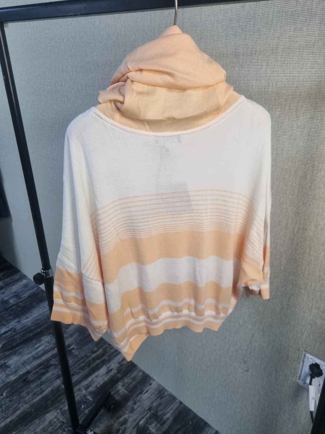 이태리 명품 브랜드 안드레모리스
면 100% 긴팔후드 상품이미지2