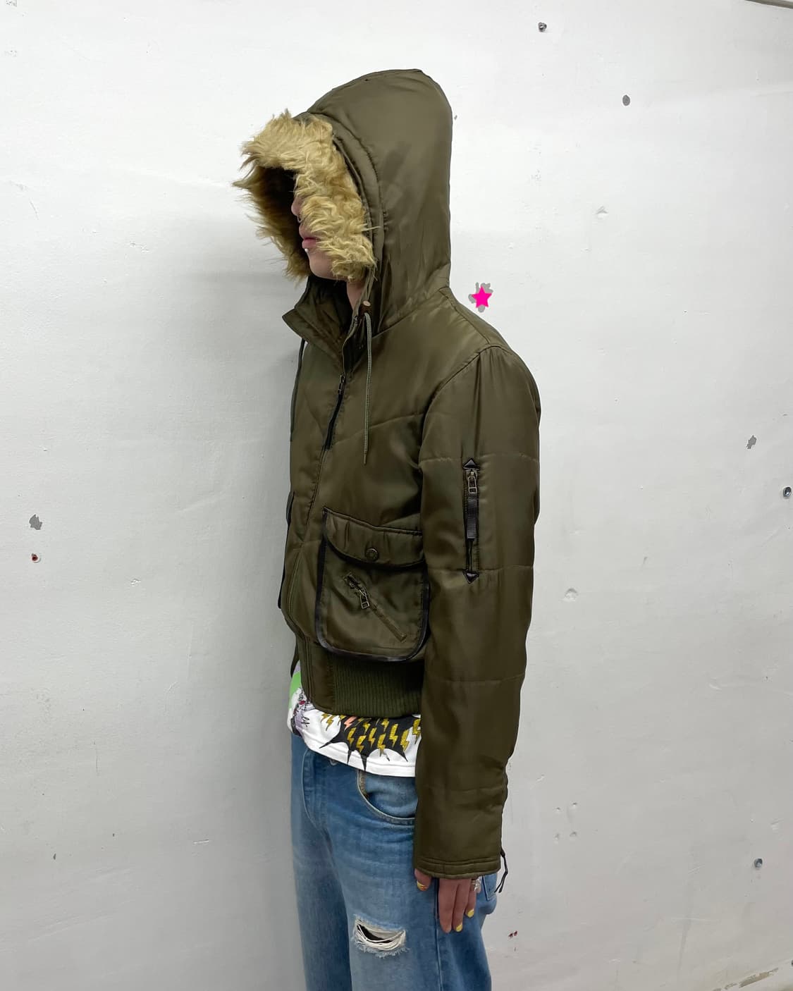 Two-Pocket Glossy Khaki Padded  상품이미지5