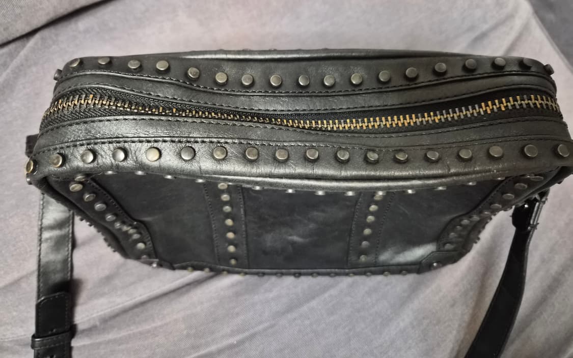 쟈딕앤볼테르 락 스터드 숄더백 상품이미지6