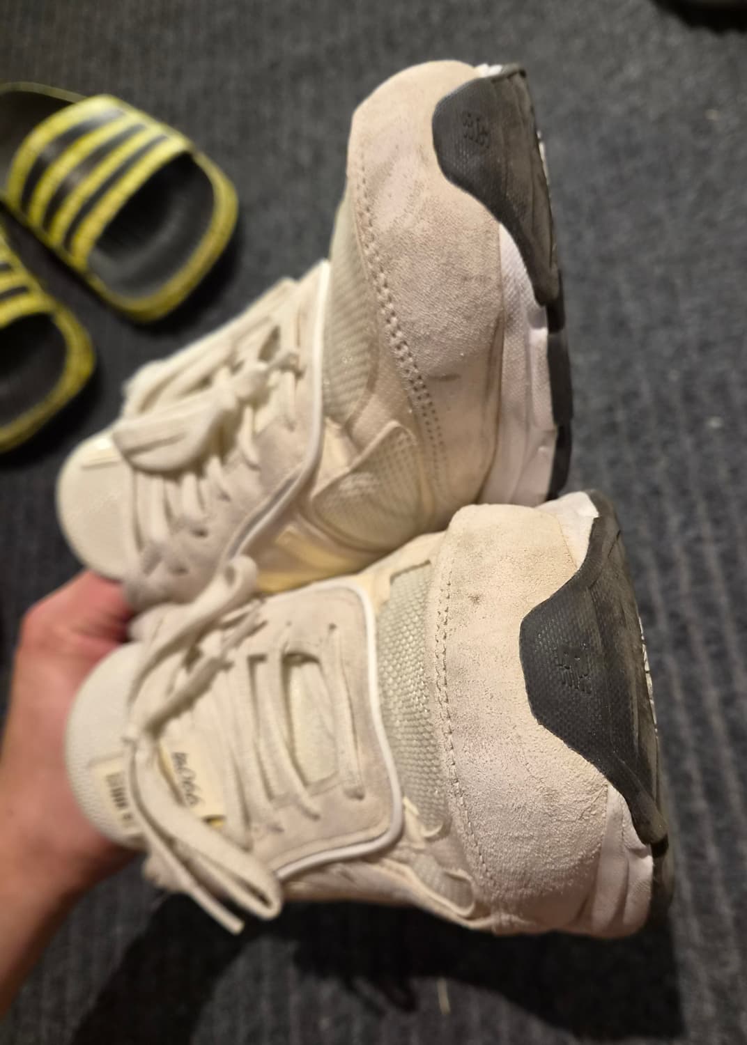 뉴발란스 x 스투시 990v4 메이드 인 USA 크림 상품이미지5