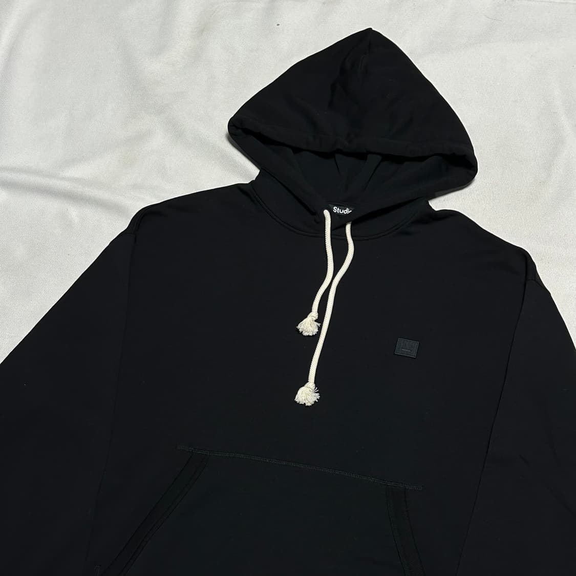 L 아크네 스튜디오 페이스 로고 블랙 후드티 상품이미지1