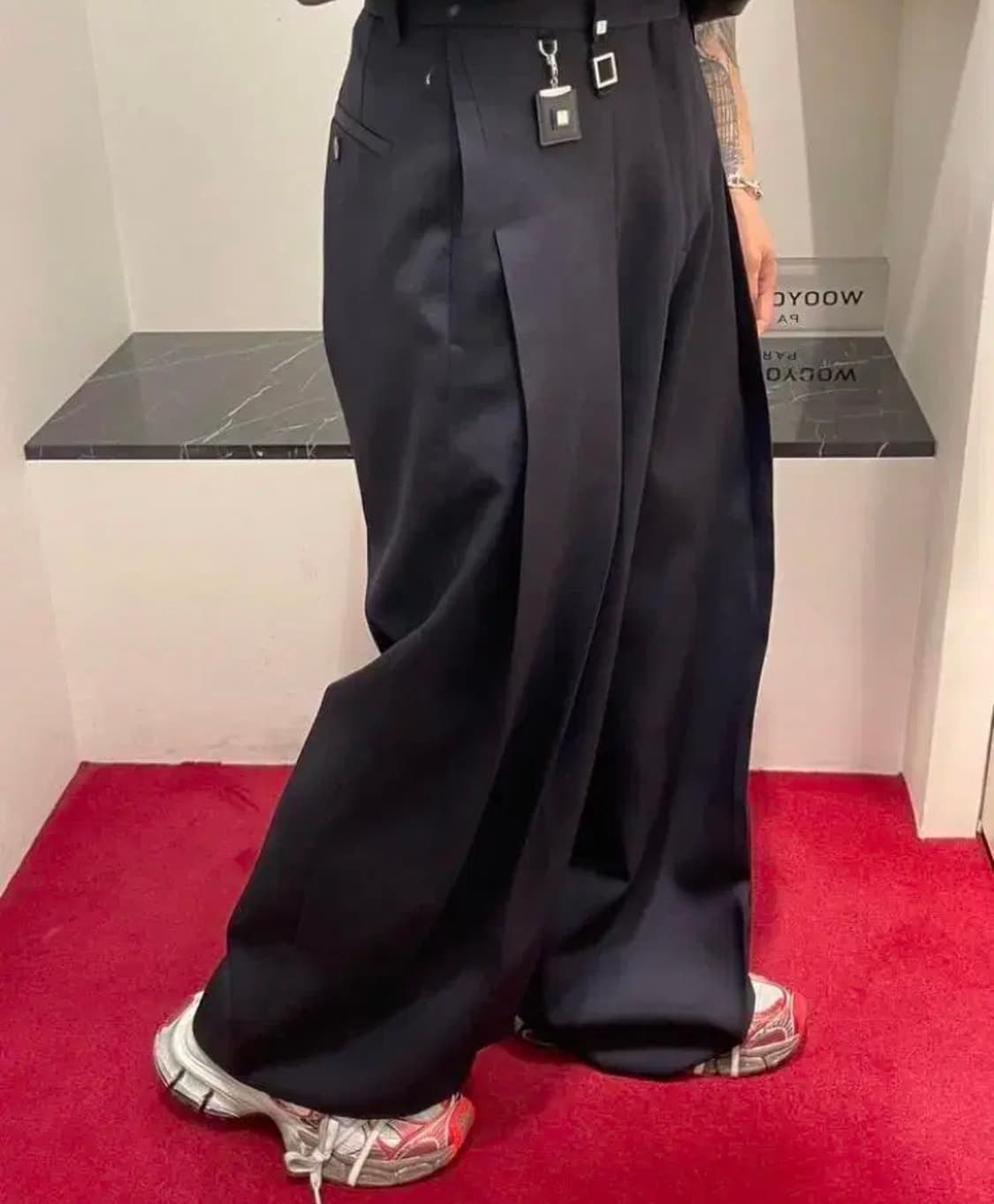 우영미 23ss 네이비 슈퍼와이드 슬랙스 48 상품이미지1