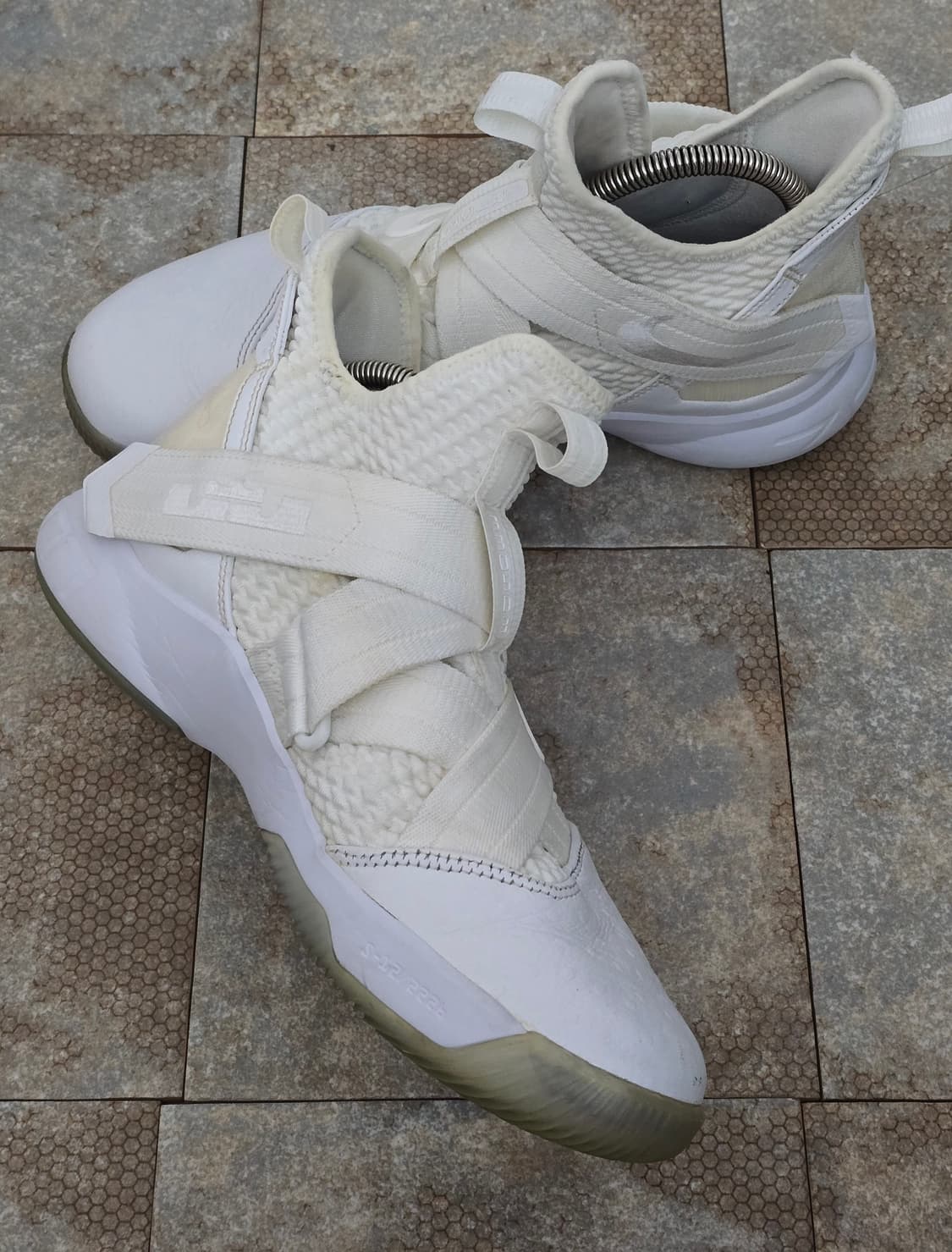 (270)나이키 르브론 12 솔져 화이트 상품이미지5