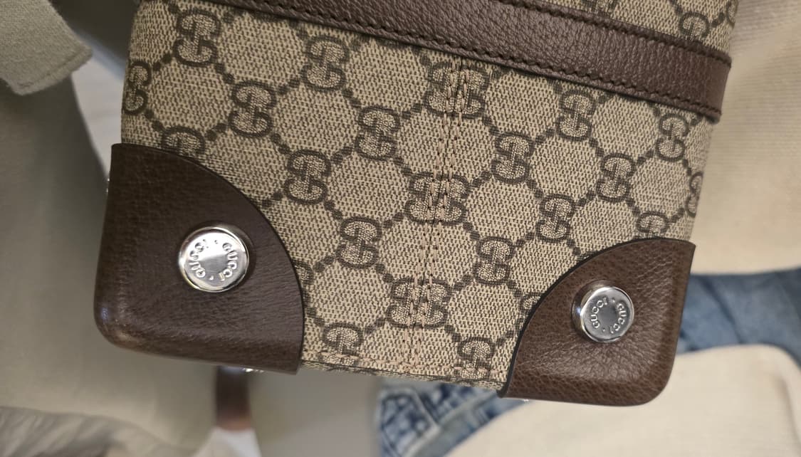 정품 구찌 GG 수프림 레더 디테일 캔버스 남성 여성 토트백  급매 상품이미지10