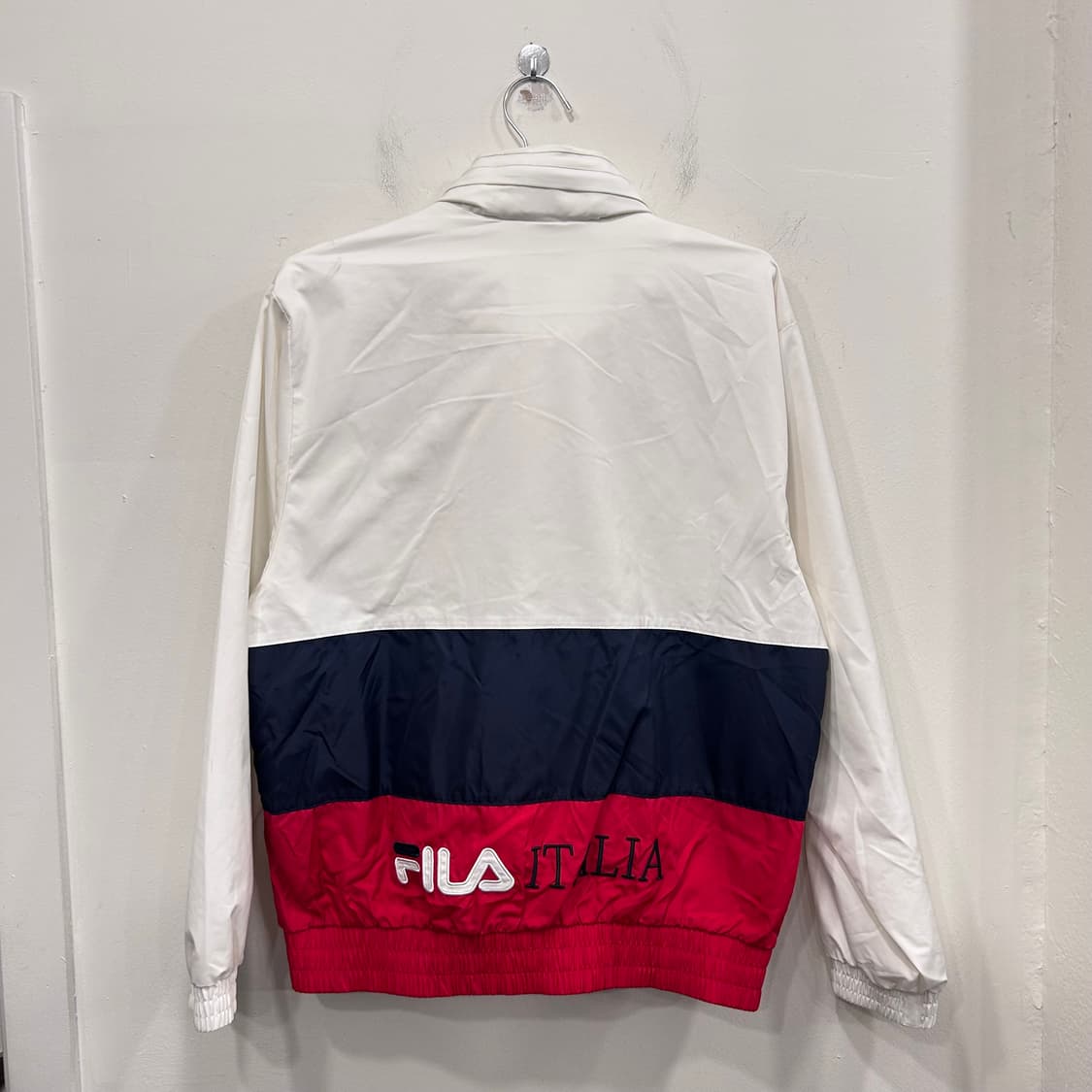 휠라 올드스쿨 이너메쉬 하드쉘 바람막이 상품이미지5