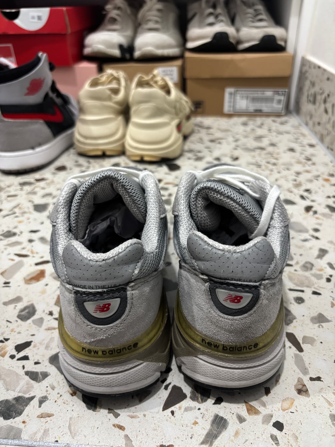 뉴발란스 990v4 회색 운동화 220 상품이미지2