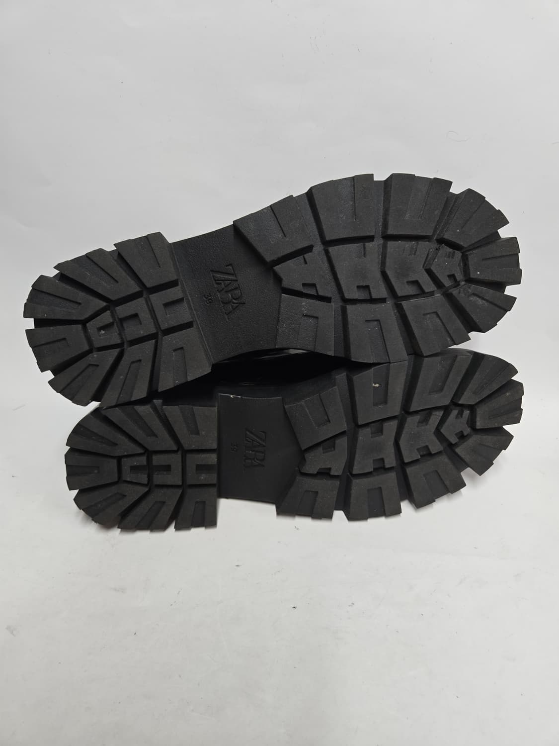 자라 블랙 에나멜 메리제인 39(245~250mm) 상품이미지6