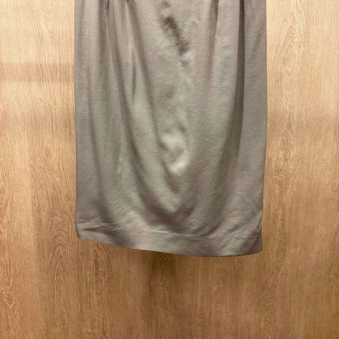 버버리 울 미디 스커트 클래식 미니멀 절개 라인 센터 슬릿 디테일 브라운 상품이미지5