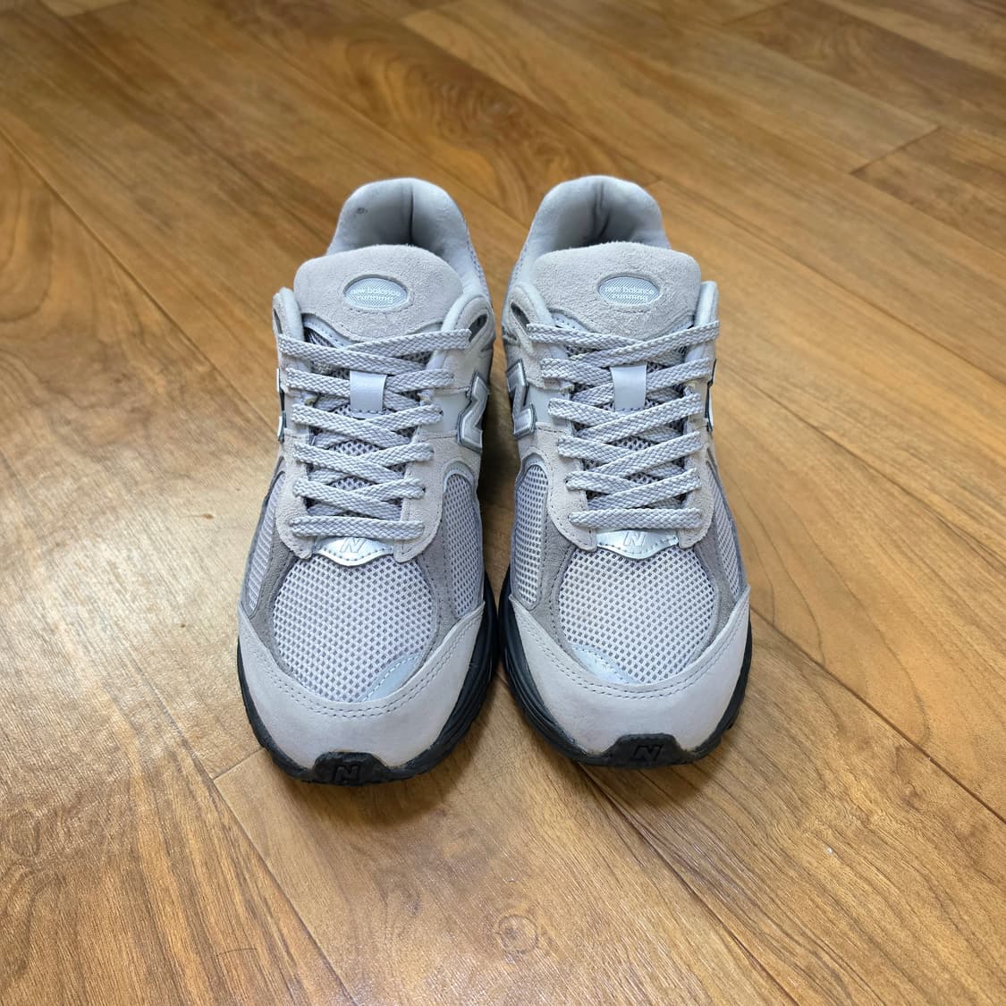 뉴발란스 2002R  상품이미지2