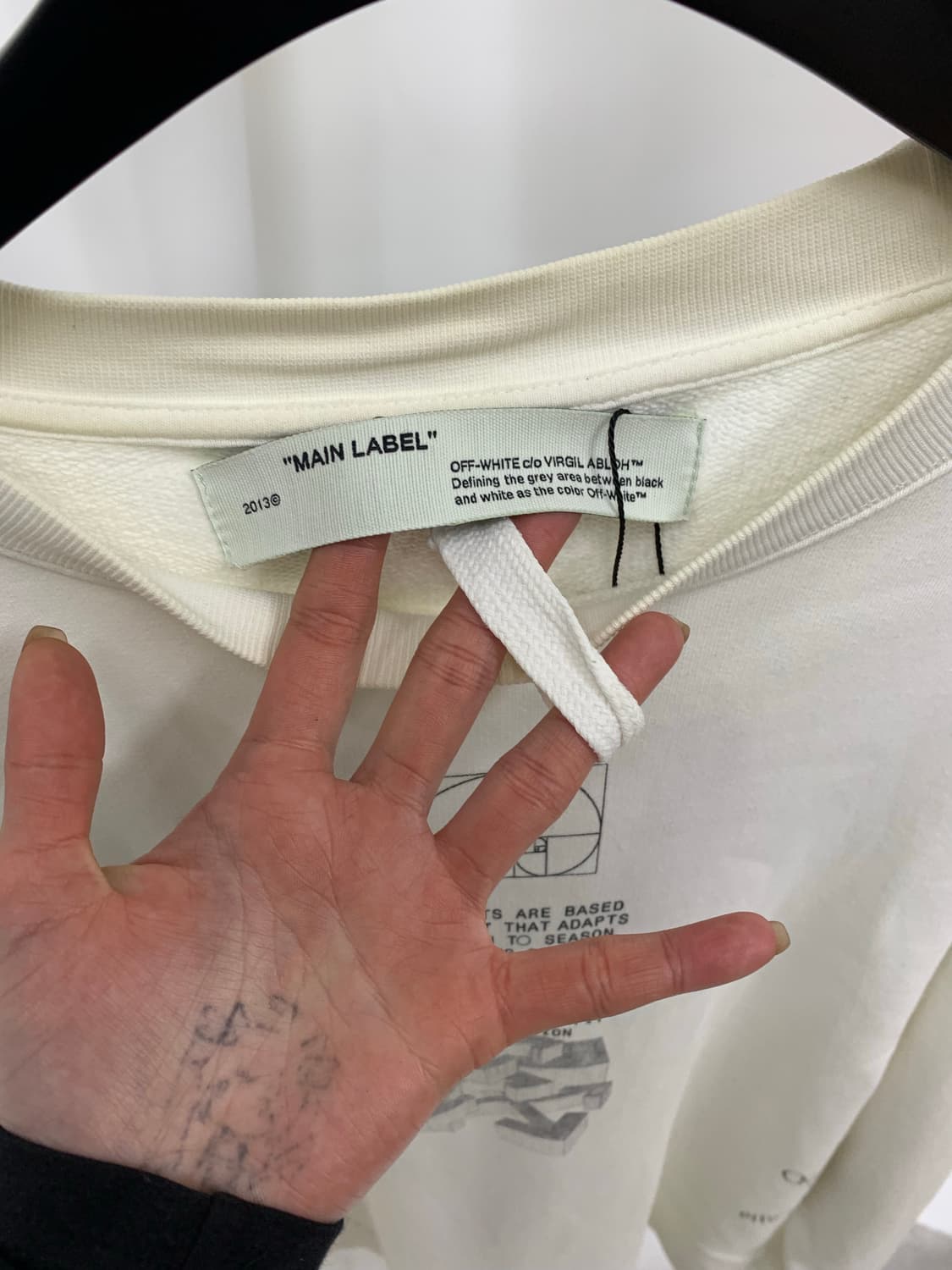 Off-white sweatshirt  상품이미지3