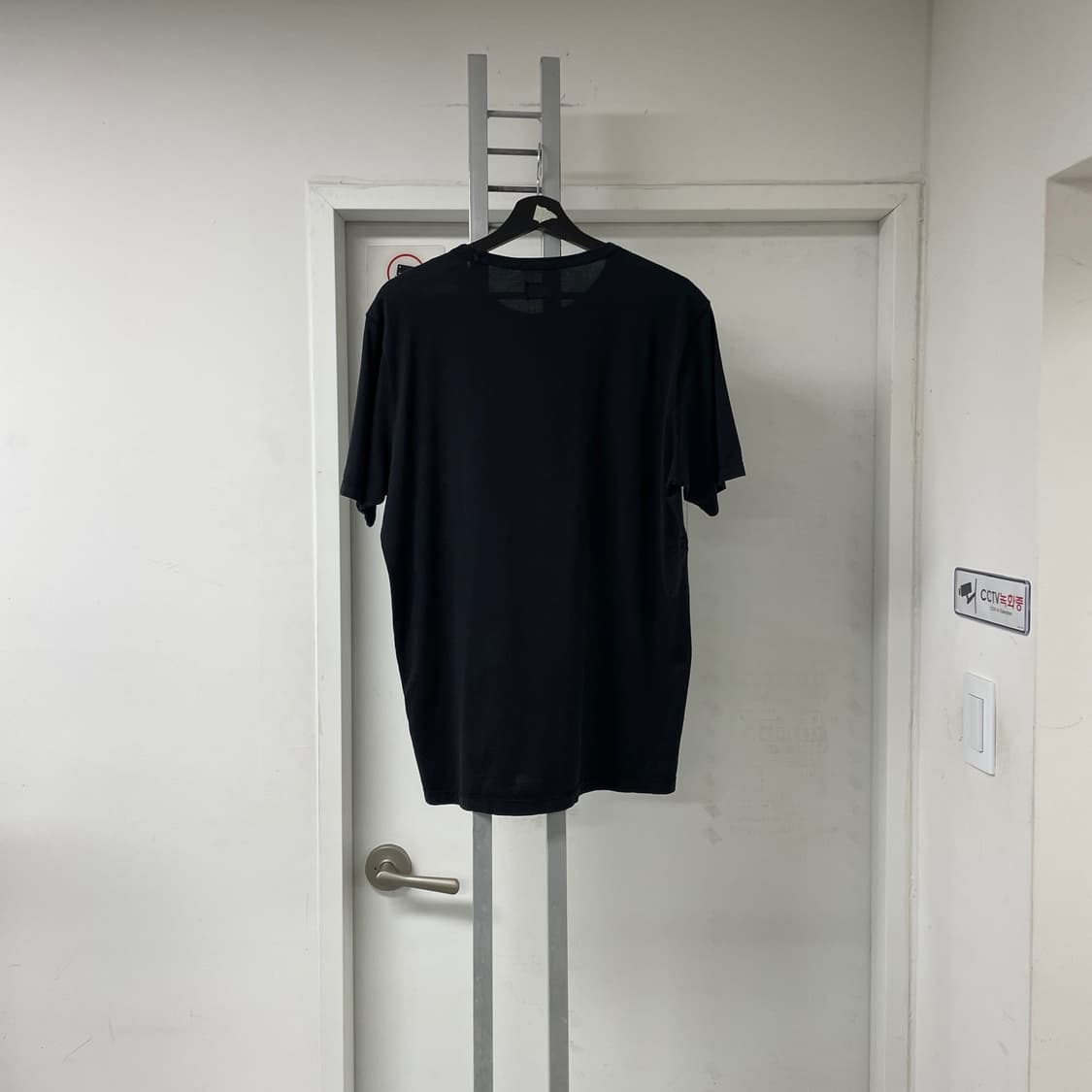CP 컴퍼니 블랙 반팔 티셔츠 L 상품이미지6